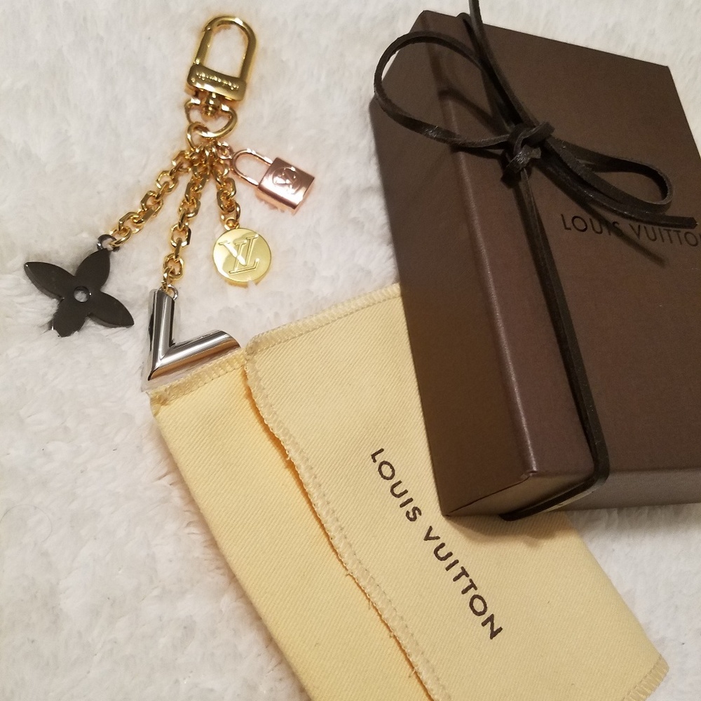 Authentic Kaleido V bag charm/keychain